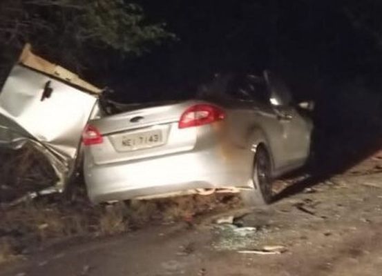 Acidente entre ônibus e carro ceifa vida de quatro membros da mesma família em Morro do Chapéu