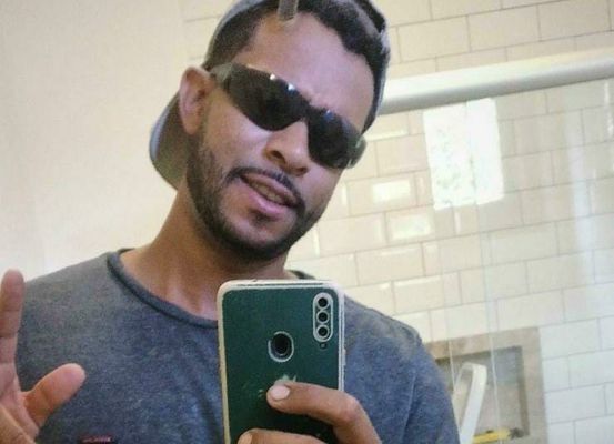 Acidente envolvendo moto e caminhão deixa um morto em João Dourado.