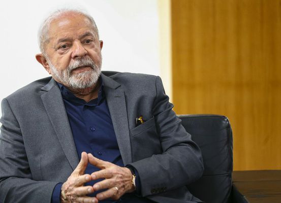 “Alguém que pratica assédio não vai ficar no governo”, diz Lula