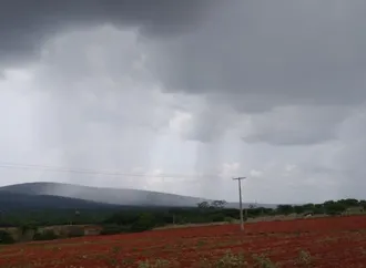 Chove em Irecê, mas ainda vai fazer muito calor. O que diz a previsão do tempo?