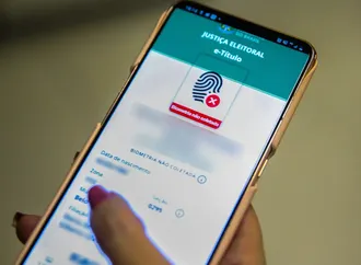 Eleitores têm até 5 de novembro para justificar ausência nas eleições e evitar multa