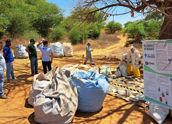 Em visita à Associação do Comércio Agropecuário da Região de Irecê, diretor-geral reforça importância do descarte adequado de embalagens de agrotóxicos