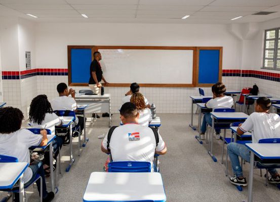 Período de renovação de matrícula para estudantes da rede estadual termina nesta sexta-feira (29)