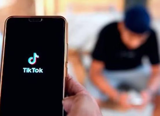 TikTok bloqueia uso de filtros de beleza para menores de 18 anos